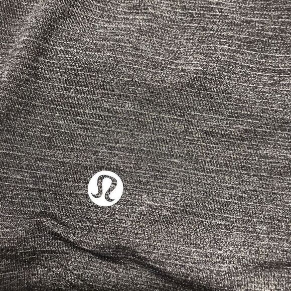 Lululemon tank top size 4. A400 - Picture 5 of 6